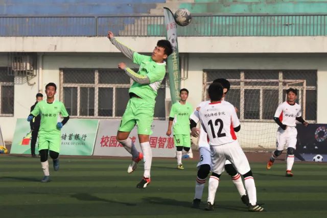 皇马欧冠点球争议 再好的VAR背后也是人操控