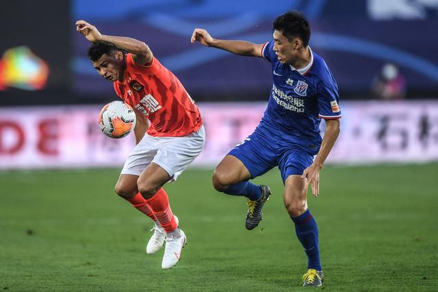 骑士擒黄蜂豪取开季15连胜 火箭大胜公牛5连胜